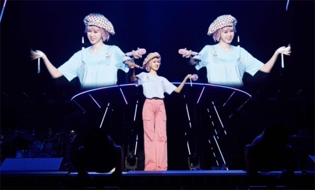 郁可唯家鄉(xiāng)開(kāi)唱《終身浪漫的開(kāi)始》 五城巡演完美收官歌迷喊話快快開(kāi)啟下一輪(圖2)
