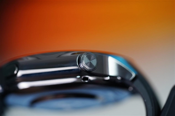 OPPO第一款圓表！OPPO Watch X星夜飛行版圖賞