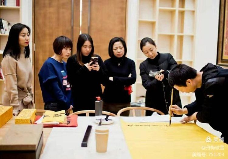 博采萬象貫古通今，筆神墨仙傳承千年——記中國抄經第一人，萬福圖騰創始人江南余良先生(圖36)