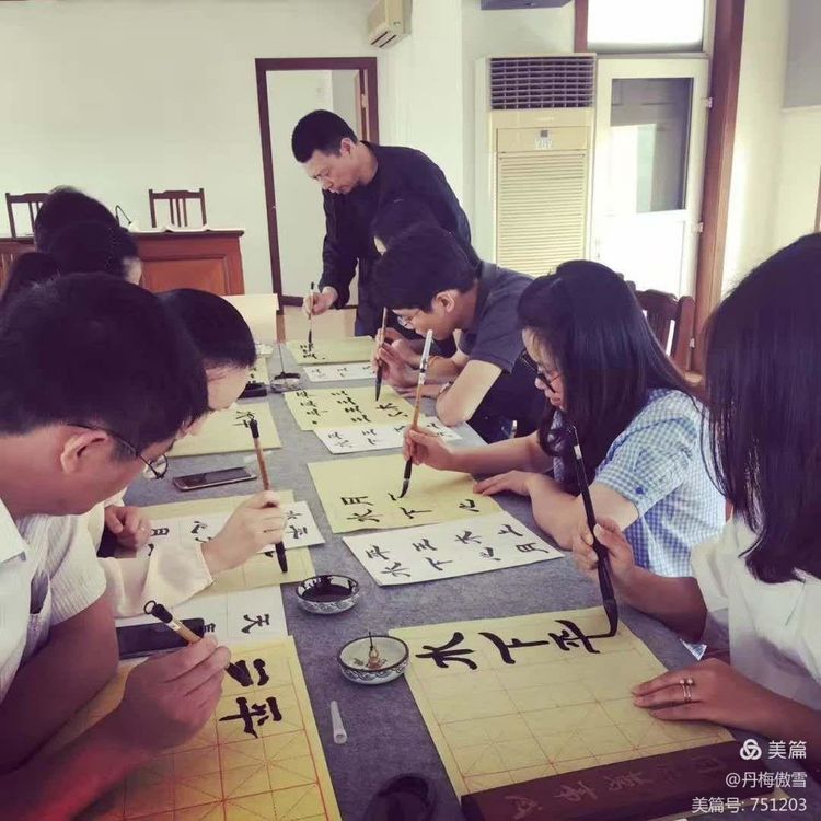 博采萬象貫古通今，筆神墨仙傳承千年——記中國抄經第一人，萬福圖騰創始人江南余良先生(圖33)